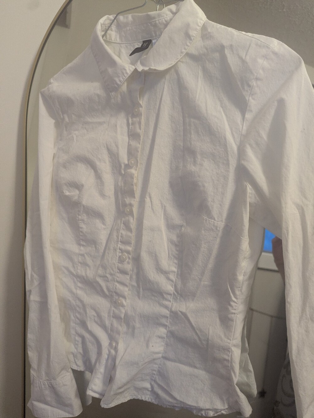 Basic White Button Up - Picture 7 of 8